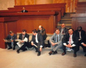 Белорусских депутатов избили в зале парламента