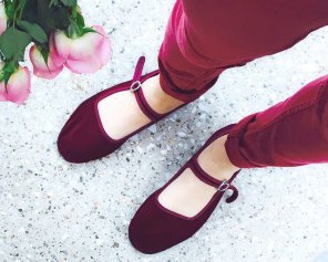 Тріумфальне повернення балеток: з чим носити улюблене взуття