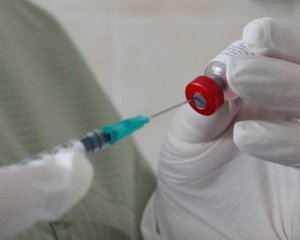 В Украине стартует вакцинация Pfizer: кто получит прививку
