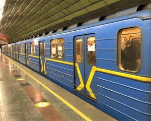 У розпал карантину в столичному метро підлітки шокували дикою витівкою
