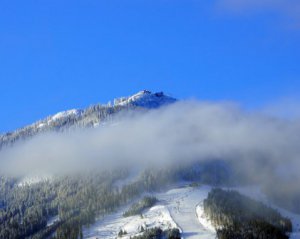Спасатели объявили повышенный уровень опасности на Закарпатье
