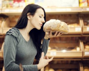 Определили самые любимые запахи, на которых "играют" магазины