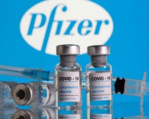 Новую партию вакцины Pfizer Украины ожидает в мае