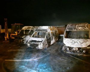 В Харкові згоріли 3 автобуси