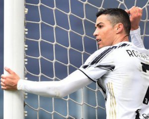 Фанати "Ювентуса" вимагають посадити Кріштіано Роналду на лаву запасних