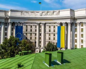 Украина вышлет дипломата РФ по принципу взаимности