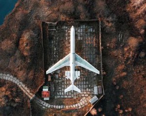 Навколо особистого літака Брежнєва під Києвом задумали масштабний парк авіації
