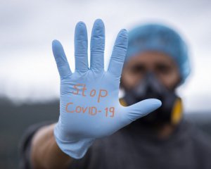 Украина запретила въезд иностранцам из охваченной коронавирусом страны
