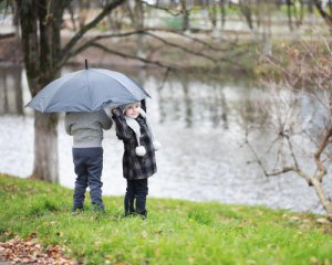 Частину України на Великдень заллє дощами