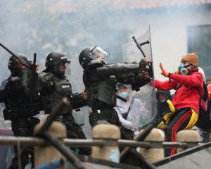Жителі Колумбії добилися скасування підвищення податків