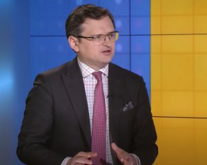 Кулеба назвав умови для вакцинування іноземних дипломатів