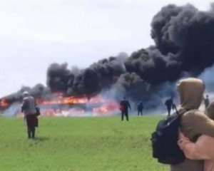 На трасі загорівся автобус із пасажирами: перші подробиці