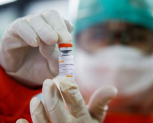 Україна отримала чергову партію вакцини Sinovac