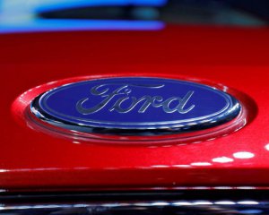 Ford відкликає понад 600 тисяч кросоверів Explorer
