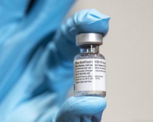 BioNTech увеличит мощности производства вакцины Pfizer