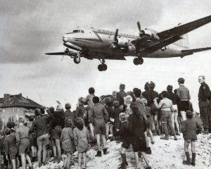 Сняли блокаду города: этот день в истории