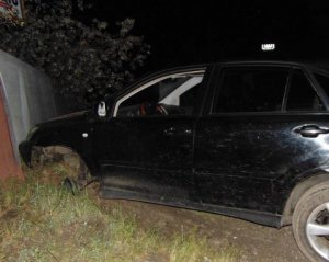 В Киеве пьяный работник СТО разбил Lexus клиента
