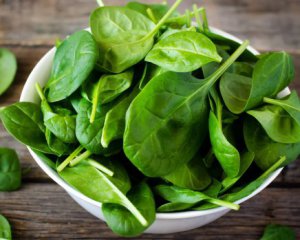 Змушує плакати від болю: п'ять продуктів захистять від остеохондрозу