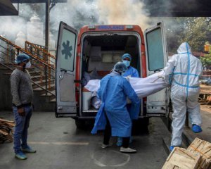 Понад чверть мільйона людей померли від Covid-19 і це ще не пік