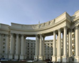 Депутати Держдуми приїхали на окупований Донбас. Агітують - МЗС протестує