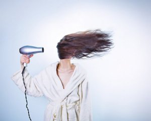 Простые правила ухода обеспечат активный рост густых волос