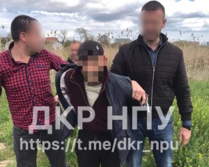 Підбіг на очах у свідків: чоловіка на цвинтарі зарізав невідомий