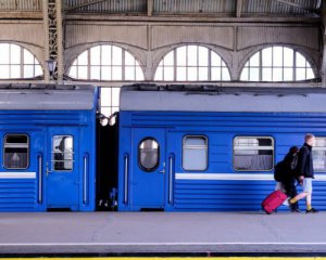 Укрзализныця возобновила продажу билетов на международные маршруты
