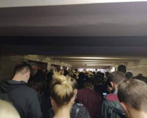 В киевском метро не протолкнуться: фото гигантских скоплений