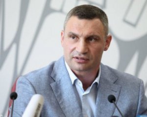 Кличко ответил на упреки Зеленского про обивку порогов