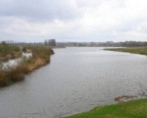 Стрибнув у воду і не виплив. Підліток втопився на очах у 9-річної сестри