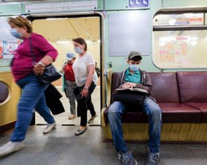 У пассажиров киевского метро могут проверять документы