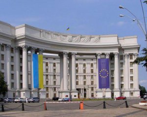 Посол Украины в Беларуси продолжает работу, отзывать не собираемся - МИД