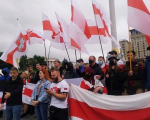 Тихановську закликали відвідати Україну