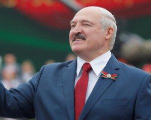 Лукашенко выставил виноватой Украину в закрытии неба для Беларуси