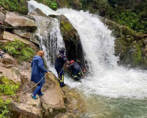 Загибель шестикласника у водоспаді: що розповіли в поліції