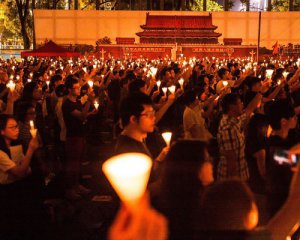 Солдаты начали убивать протестующих