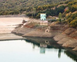 У Криму людей вигонять чистити русла річок