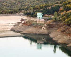 В Крыму людей выгоняют чистить русла речек