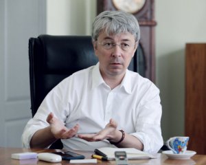 Ткаченко поддержал скандальные поправки языкового закона