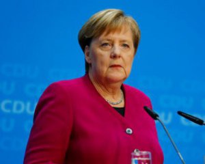 Меркель для разрешения спора по &quot;Северному потоку - 2&quot; едет в Вашингтон