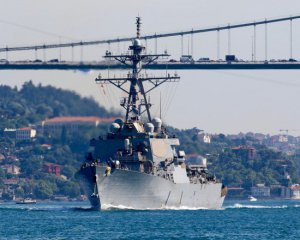 Ракетний есмінець США увійшов до Чорного моря