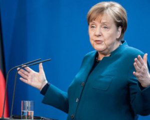 Меркель разобраться с делом политзаключенного Романа Протасевича