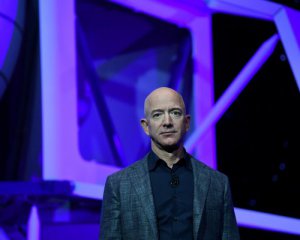 Туристичний політ з Джеффом Безоcом купили за $28 млн