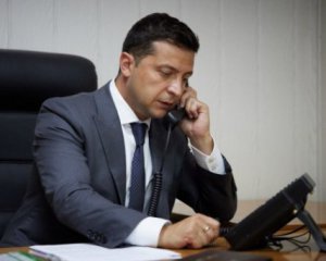 Зеленський телефонує депутатам після голосувань