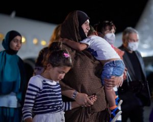 Из лагеря ИГИЛ вернули крымскую татарку с семью детьми