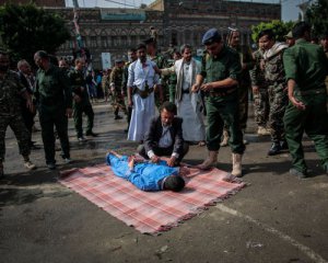 Преступников публично казнили в центре столицы за изнасилования и убийства