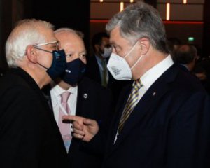 Порошенко обговорив із Боррелем підсумки саміту ЄС-США і вмовив поїхати на Донбас