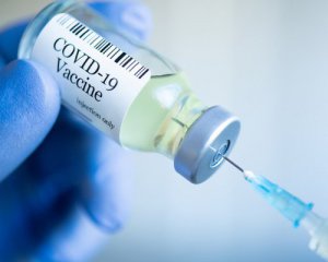 Вакцина від Covid-19 компанії Moderna поміняла свою назву