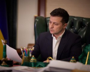 Зеленський підписав санкції проти двох олігархів