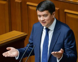 Разумков виступив наперекір Зеленському в питанні референдуму
